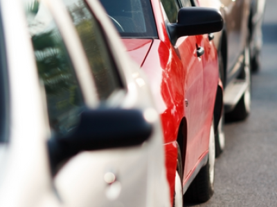 Serientäter am Werk? Mehrere Autos in Barsinghausen zerkratzt