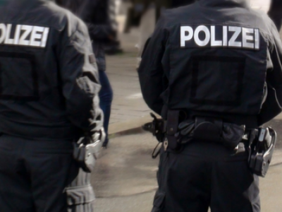 Lehrte: Mann schießt mit Schreckschusswaffe - von SEK festgenommen