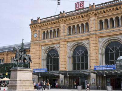 Fehlende Finanzspritze für Hauptbahnhof: OB Onay kritisiert 
